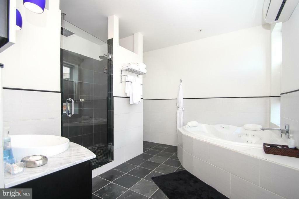 Blancnoir Bed & Breakfast บัลติมอร์ ภายนอก รูปภาพ